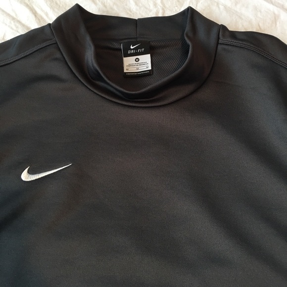 Nike Dri-Fit Pullover - Picture 2 of 3